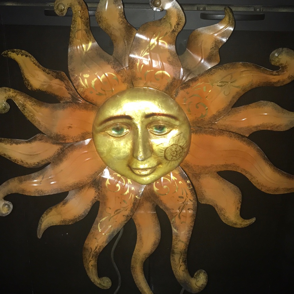 Pier one imports Large Iron sun